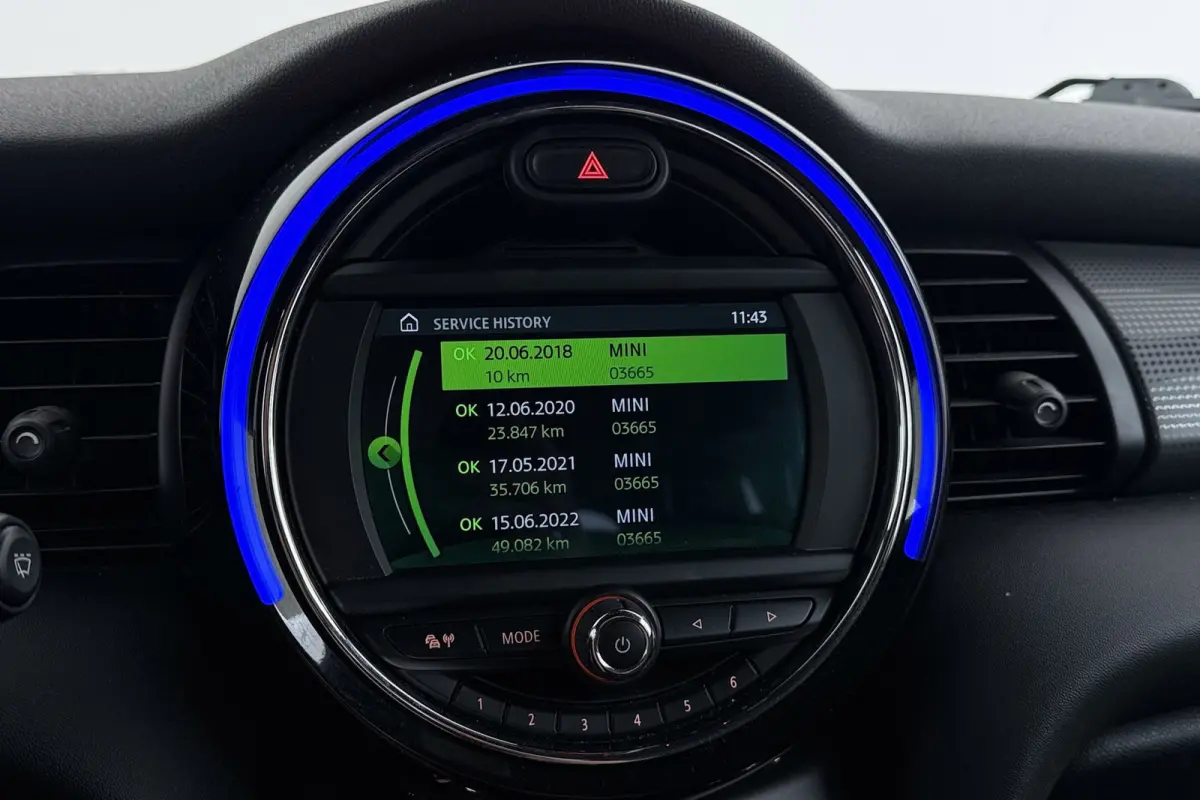 1.5 Cooper Salt | Airco | Org NL | Dealer Ond. | Cruise Control | CarPlay | Navigatie |