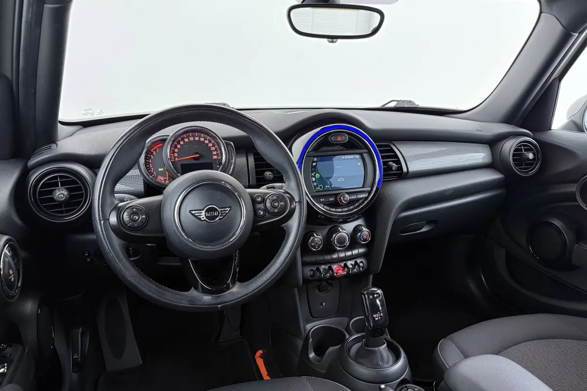 1.5 Cooper Salt | Airco | Org NL | Dealer Ond. | Cruise Control | CarPlay | Navigatie |