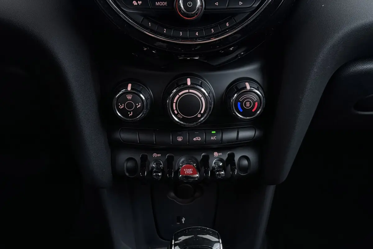 1.5 Cooper Salt | Airco | Org NL | Dealer Ond. | Cruise Control | CarPlay | Navigatie |