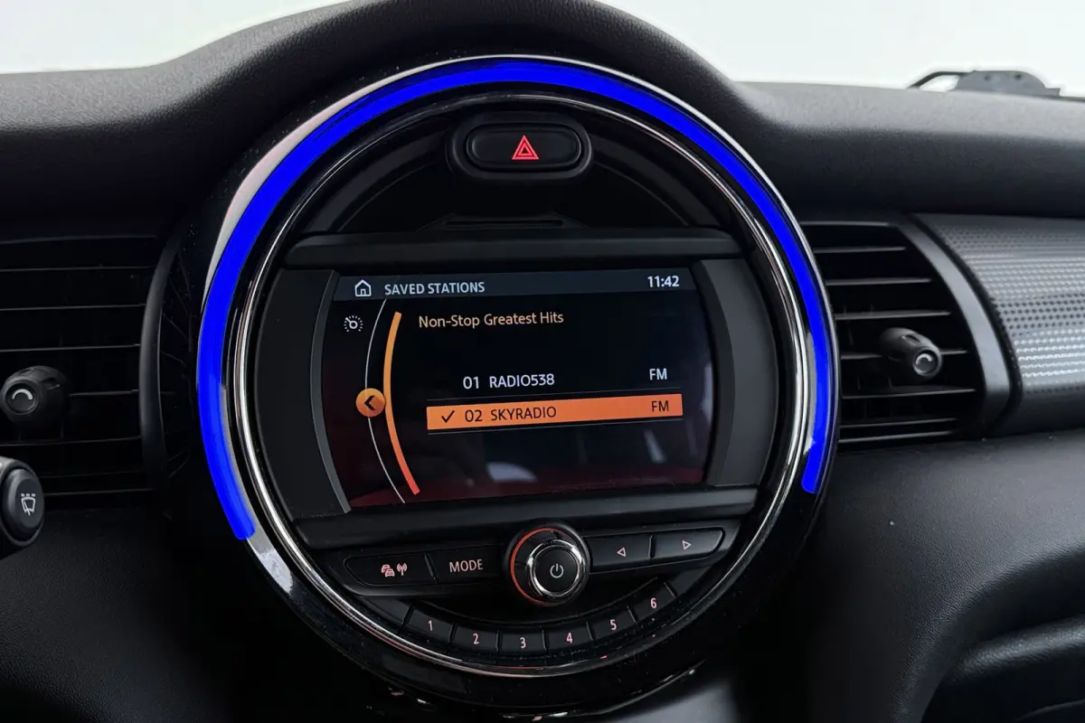 1.5 Cooper Salt | Airco | Org NL | Dealer Ond. | Cruise Control | CarPlay | Navigatie |