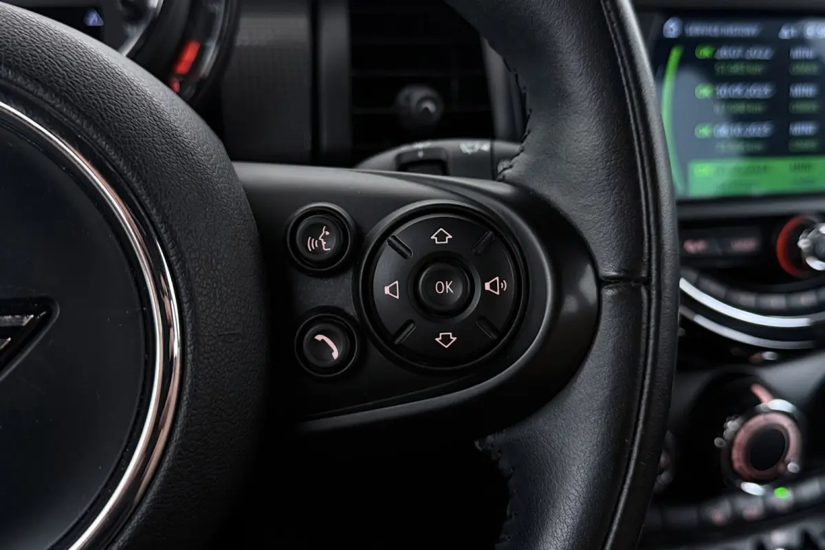 1.5 Cooper Salt | Airco | Org NL | Dealer Ond. | Cruise Control | CarPlay | Navigatie |