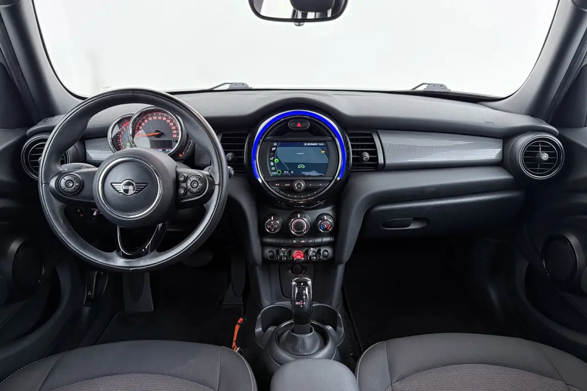 1.5 Cooper Salt | Airco | Org NL | Dealer Ond. | Cruise Control | CarPlay | Navigatie |