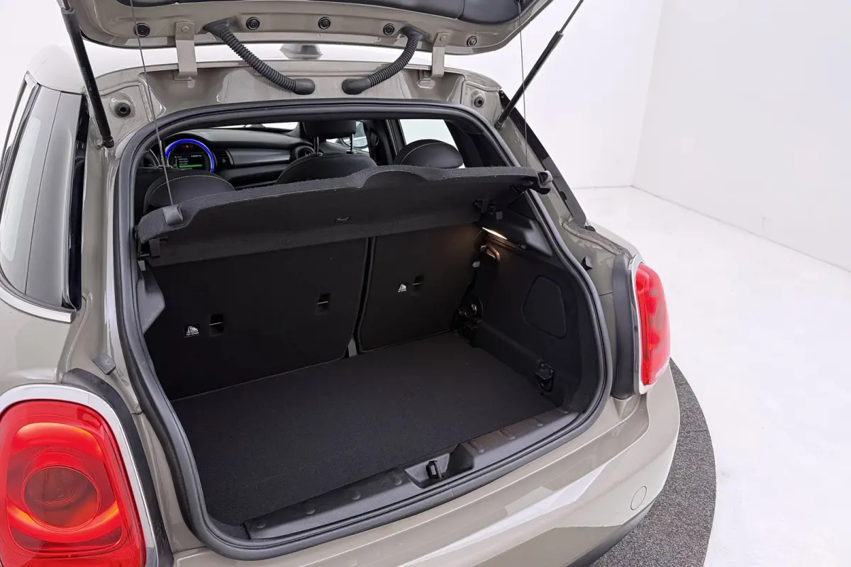 1.5 Cooper Salt | Airco | Org NL | Dealer Ond. | Cruise Control | CarPlay | Navigatie |