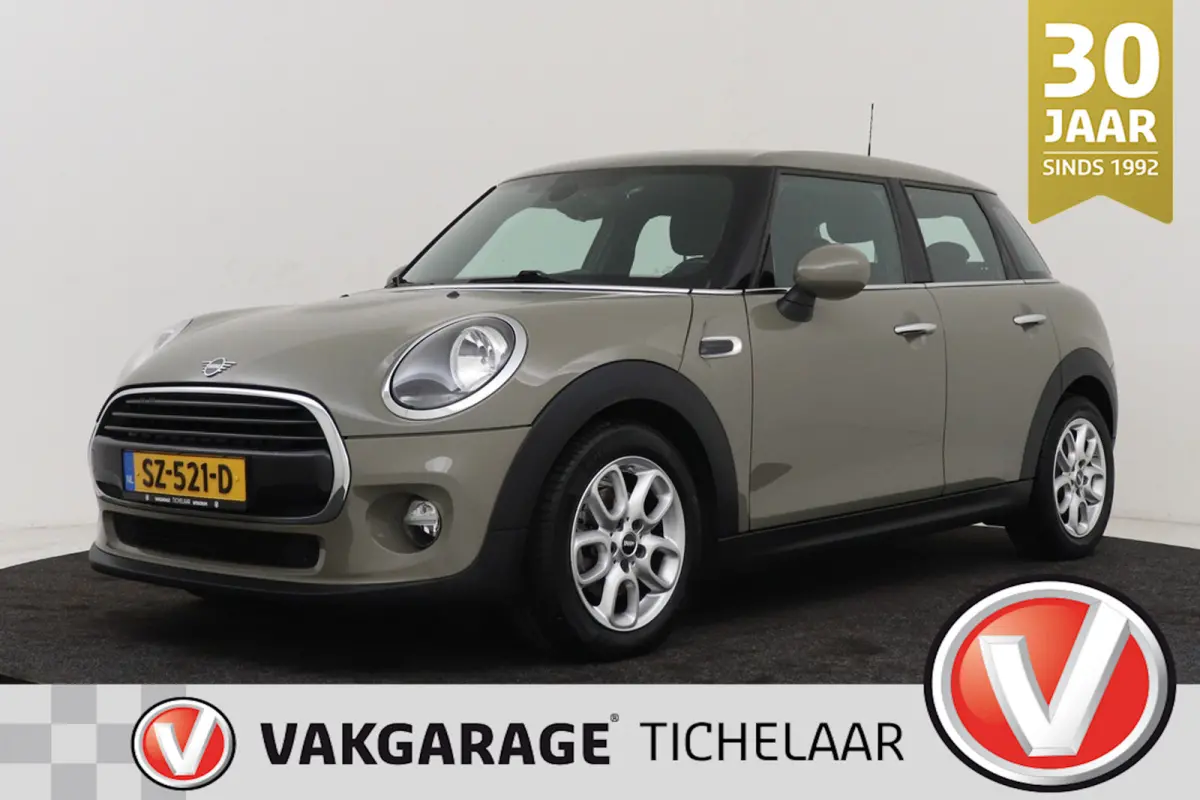1.5 Cooper Salt | Airco | Org NL | Dealer Ond. | Cruise Control | CarPlay | Navigatie |
