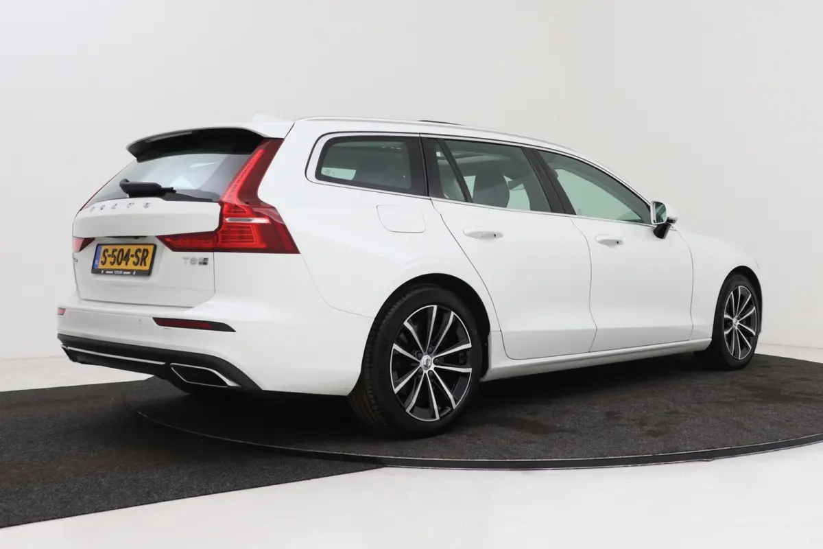 2.0 T8 Twin Engine AWD Inscription | Panoramadak | CarPlay | Stoelventilatie & Verwarming | Memory | Pilot assist | PDC