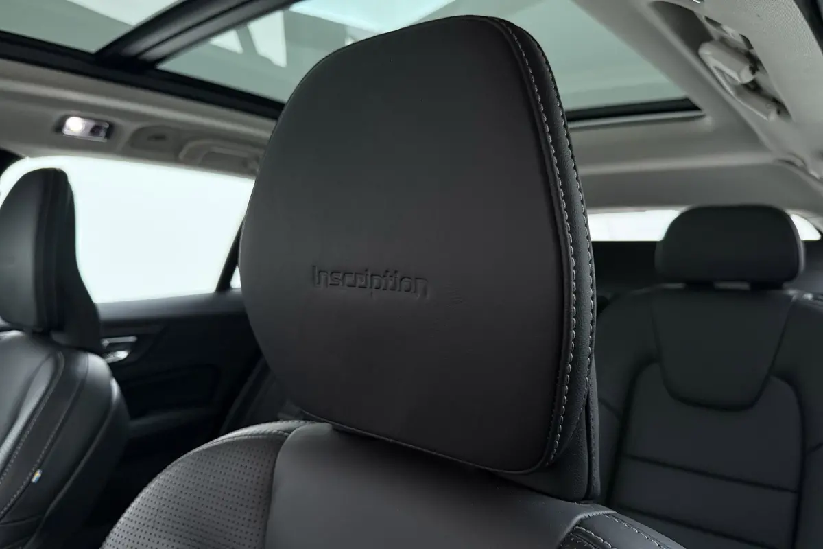 2.0 T8 Twin Engine AWD Inscription | Panoramadak | CarPlay | Stoelventilatie & Verwarming | Memory | Pilot assist | PDC