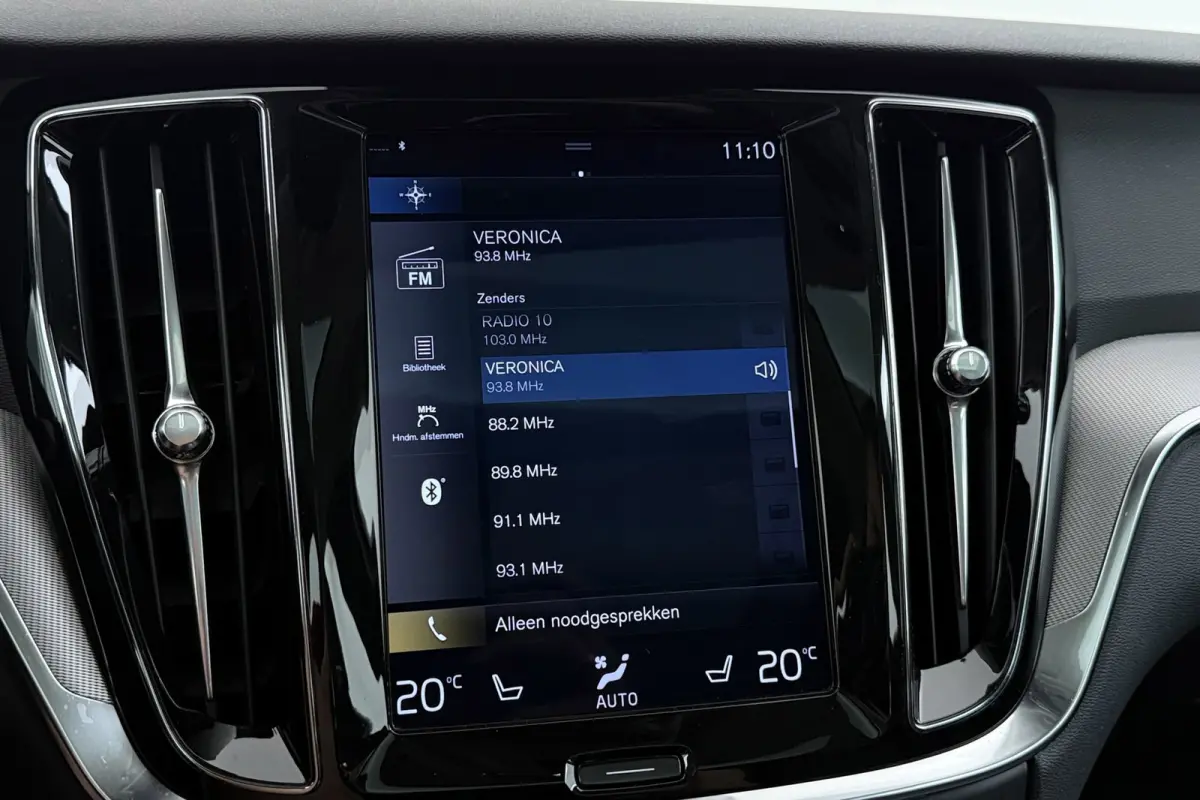 2.0 T8 Twin Engine AWD Inscription | Panoramadak | CarPlay | Stoelventilatie & Verwarming | Memory | Pilot assist | PDC