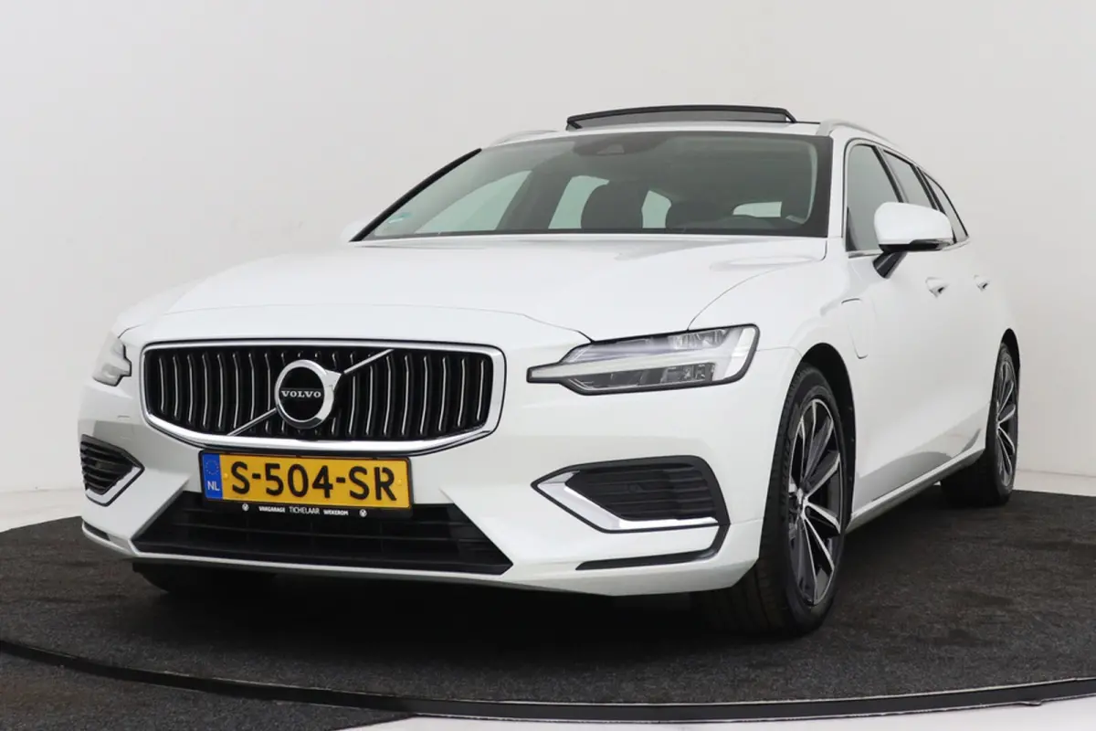 2.0 T8 Twin Engine AWD Inscription | Panoramadak | CarPlay | Stoelventilatie & Verwarming | Memory | Pilot assist | PDC