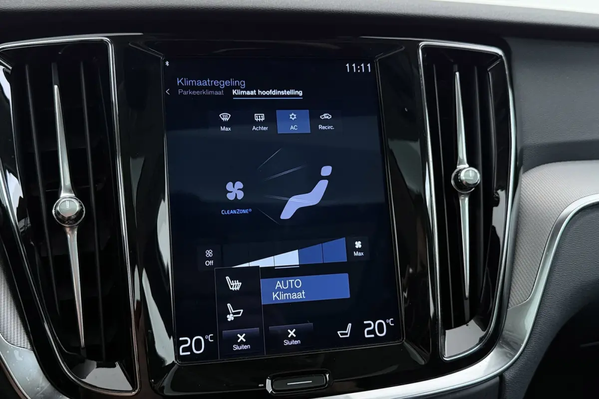 2.0 T8 Twin Engine AWD Inscription | Panoramadak | CarPlay | Stoelventilatie & Verwarming | Memory | Pilot assist | PDC