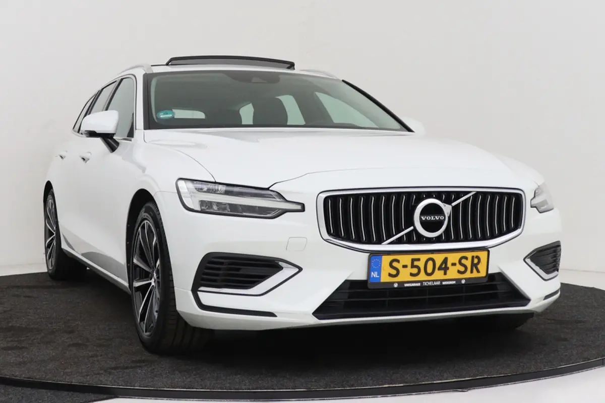 2.0 T8 Twin Engine AWD Inscription | Panoramadak | CarPlay | Stoelventilatie & Verwarming | Memory | Pilot assist | PDC