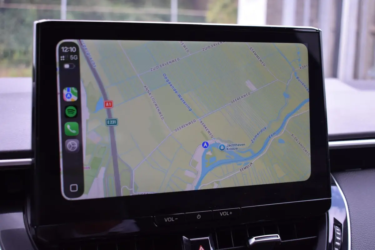 Hybrid 140 Active | Carplay | Camera | Climate Control |