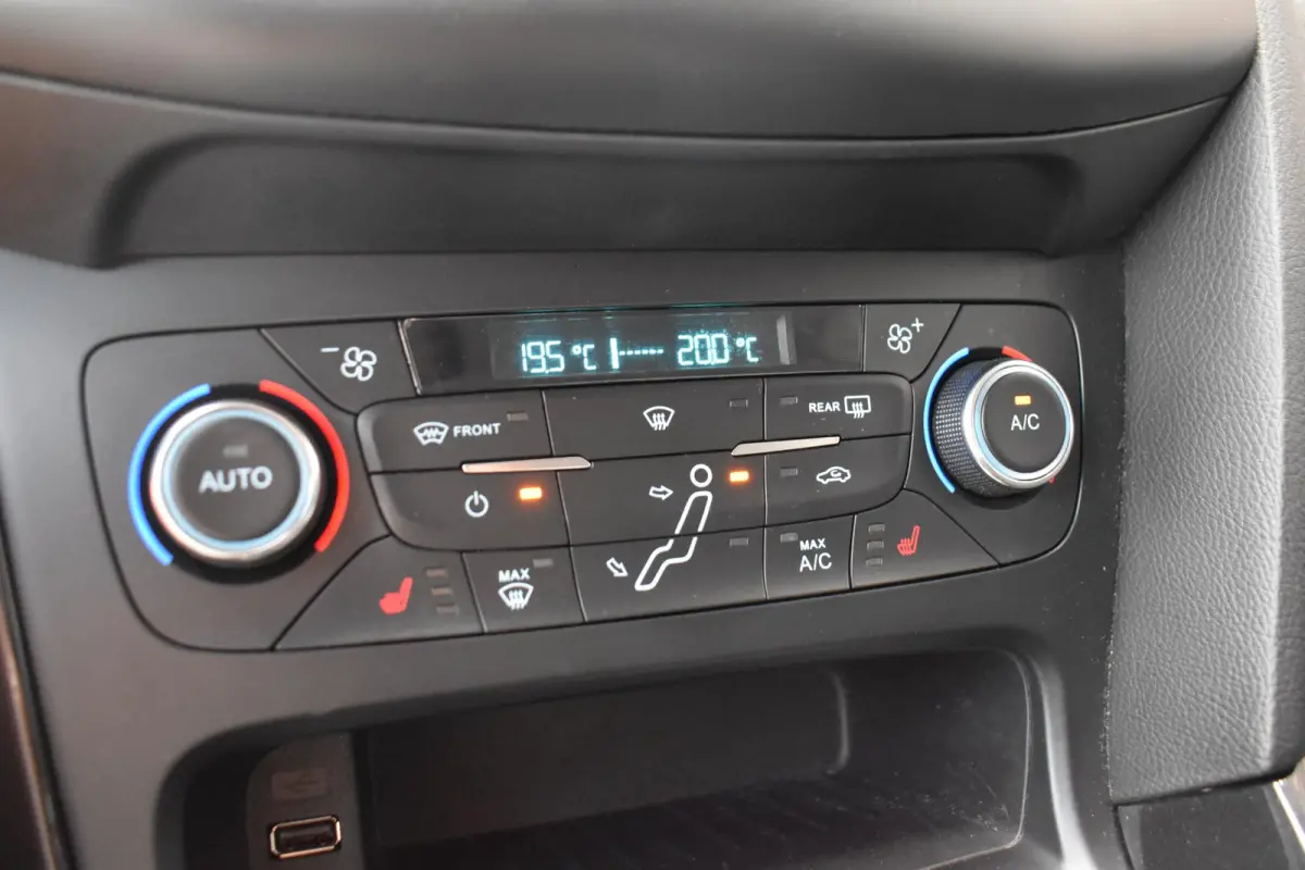 1.5 TDCI ECC LMV NAVI TREKHAAK