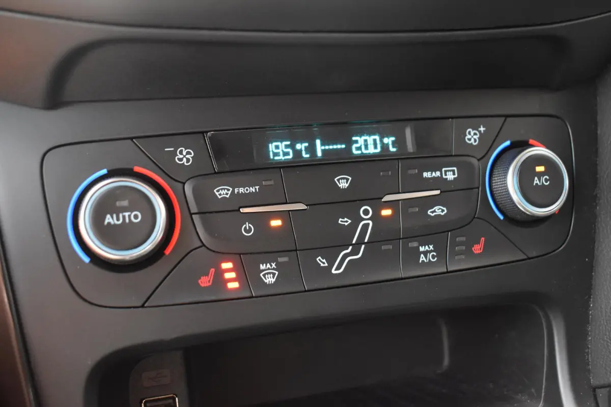 1.5 TDCI ECC LMV NAVI TREKHAAK