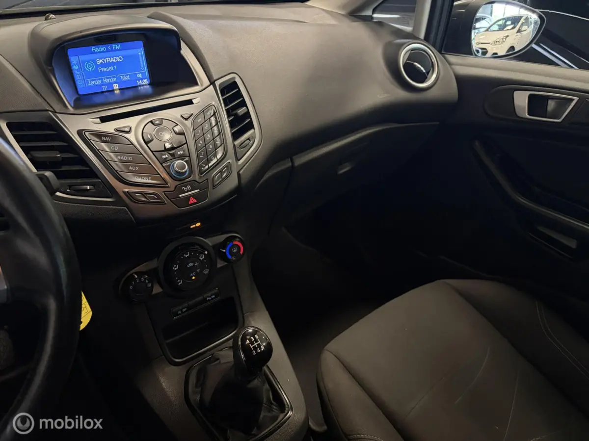 1.0 Style Ultimate 5 DEURS / AIRCO / CRUISE / LMV