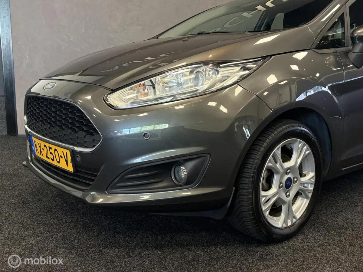 1.0 Style Ultimate 5 DEURS / AIRCO / CRUISE / LMV