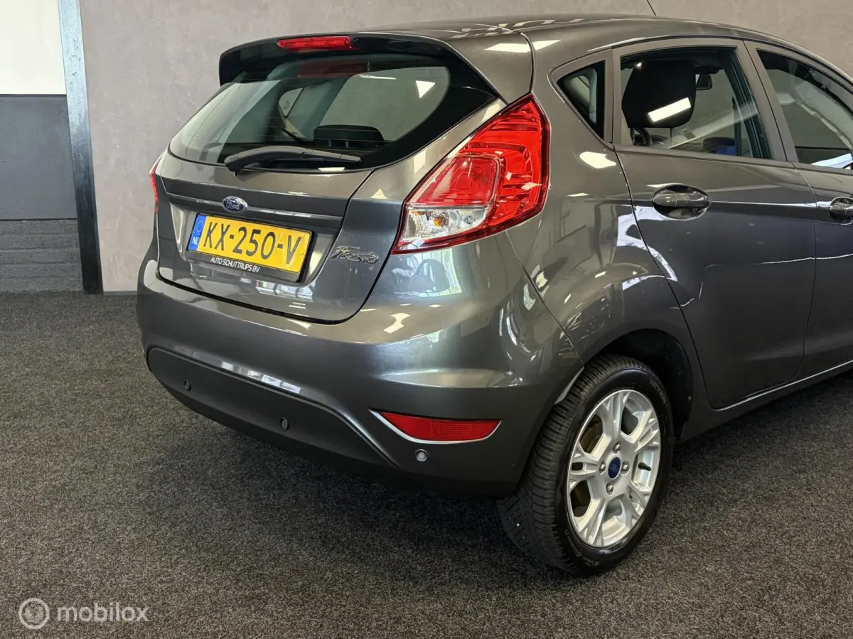 1.0 Style Ultimate 5 DEURS / AIRCO / CRUISE / LMV