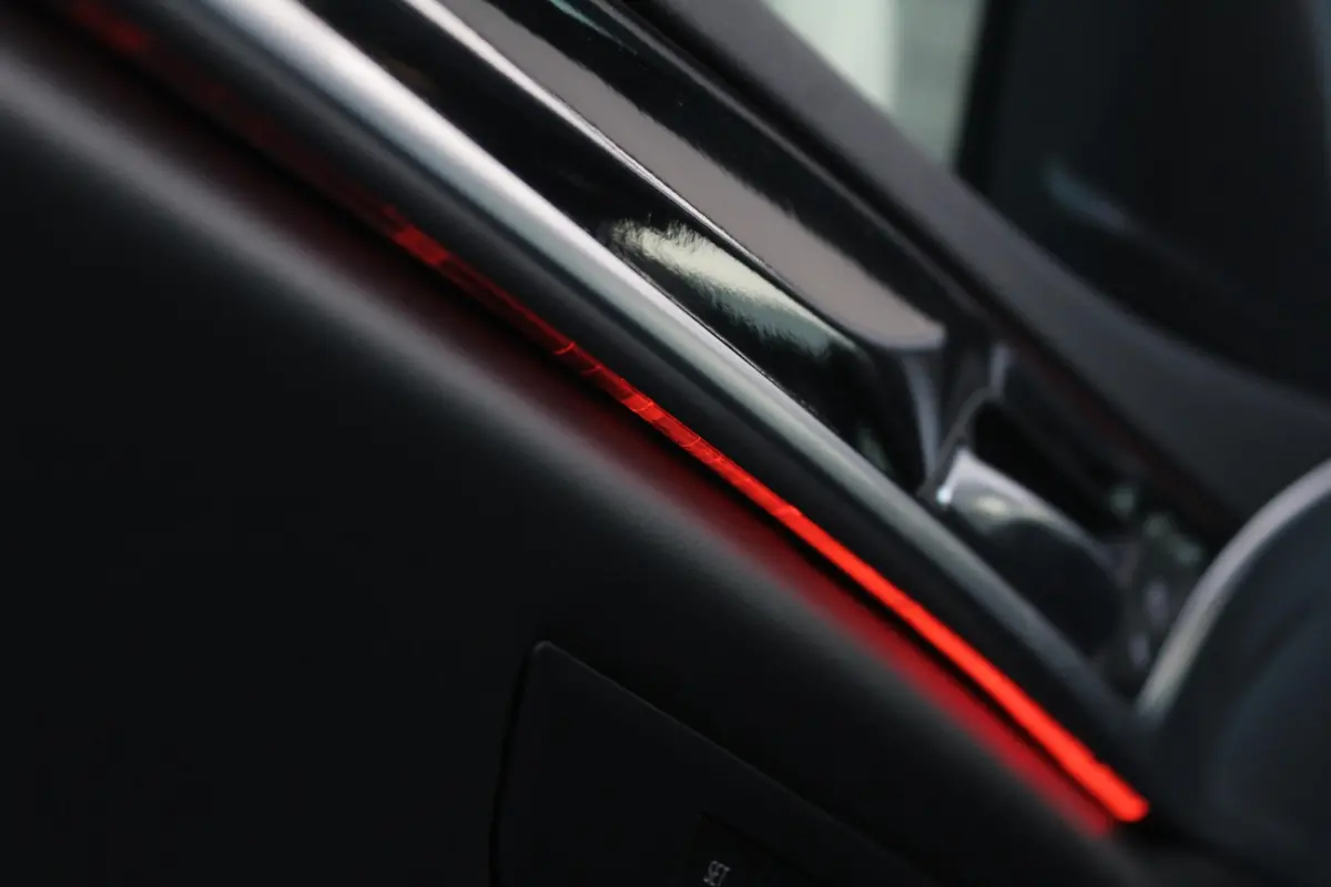 540i xDrive M-Sport High Executive | Panorama Dak | Comfort Stoelen | Trekhaak | HUD