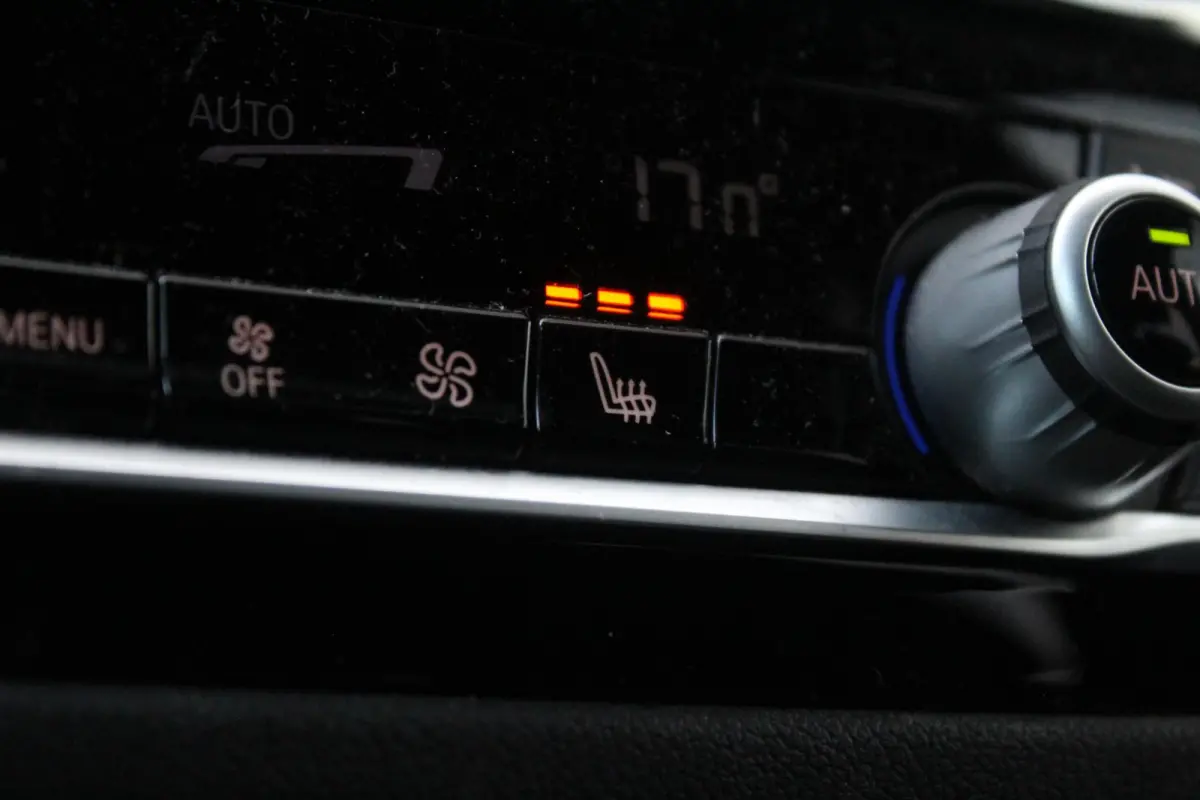 540i xDrive M-Sport High Executive | Panorama Dak | Comfort Stoelen | Trekhaak | HUD
