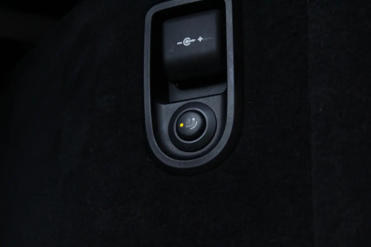 540i xDrive M-Sport High Executive | Panorama Dak | Comfort Stoelen | Trekhaak | HUD