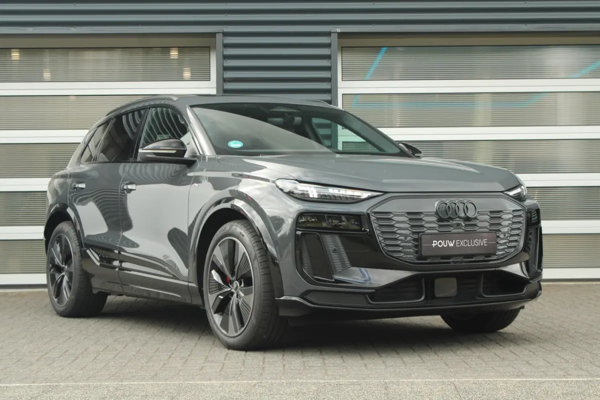 388pk quattro S edition 100kWh | Trekhaak | Luchtvering | Panoramadak  | Bang & Olufsen Premium 3D | Stoelverwarming Voor & Achter | Bijrijdersscherm