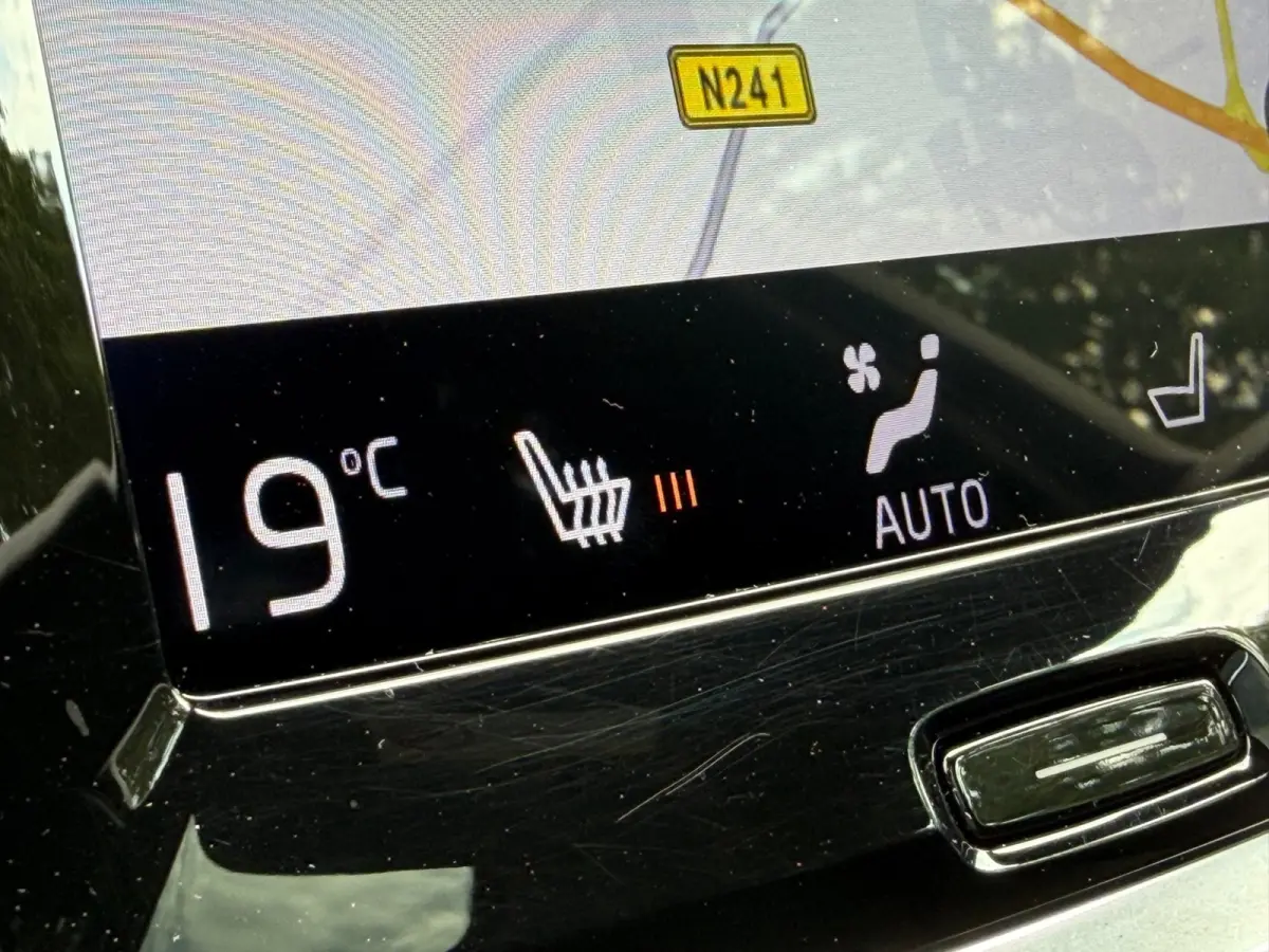 2.0 T8 390PK AWD R-Design, Pano, Trekhaak, HUD, H&K, Camera
