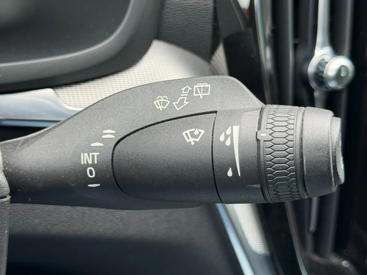 2.0 T8 390PK AWD R-Design, Pano, Trekhaak, HUD, H&K, Camera