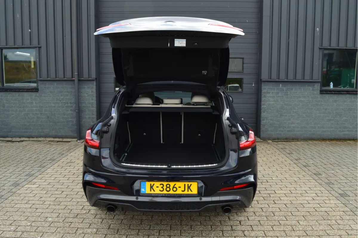 xDrive30i High Executive Edition | M-PAKKET | PANO | HUD | TREKHAAK | CARPLAY |