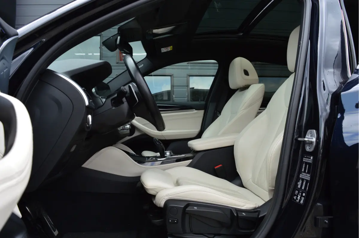 xDrive30i High Executive Edition | M-PAKKET | PANO | HUD | TREKHAAK | CARPLAY |
