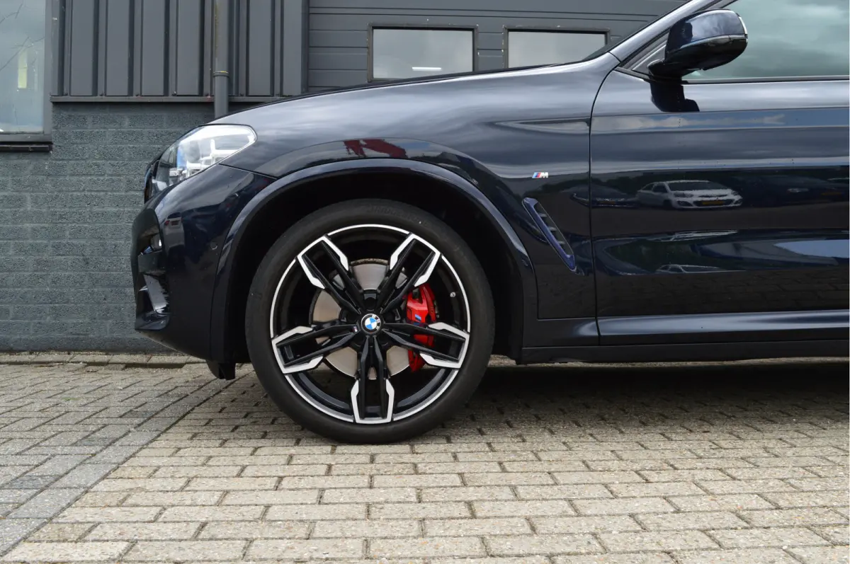 xDrive30i High Executive Edition | M-PAKKET | PANO | HUD | TREKHAAK | CARPLAY |