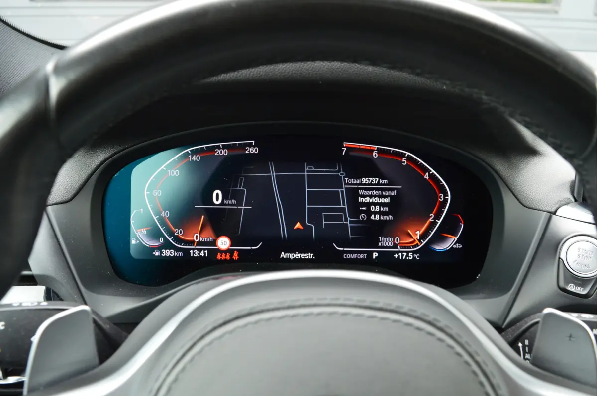 xDrive30i High Executive Edition | M-PAKKET | PANO | HUD | TREKHAAK | CARPLAY |