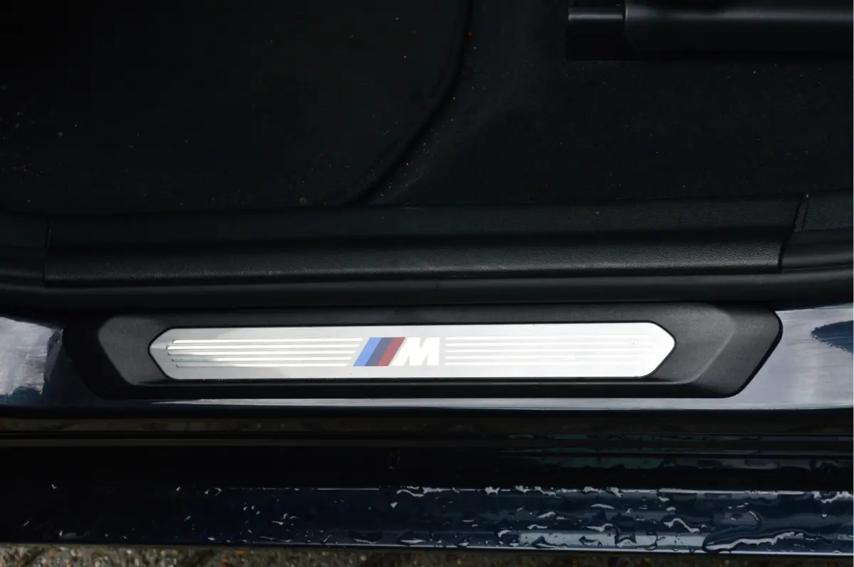 xDrive30i High Executive Edition | M-PAKKET | PANO | HUD | TREKHAAK | CARPLAY |