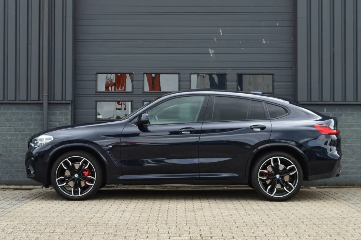 xDrive30i High Executive Edition | M-PAKKET | PANO | HUD | TREKHAAK | CARPLAY |
