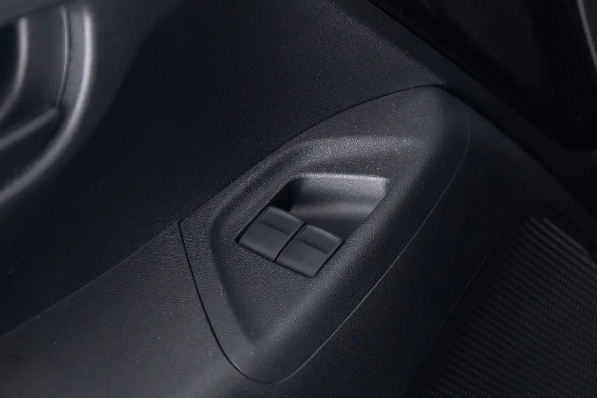 1.0 e-VTi Active 5drs | AIRCO | TOUCHSCREEN