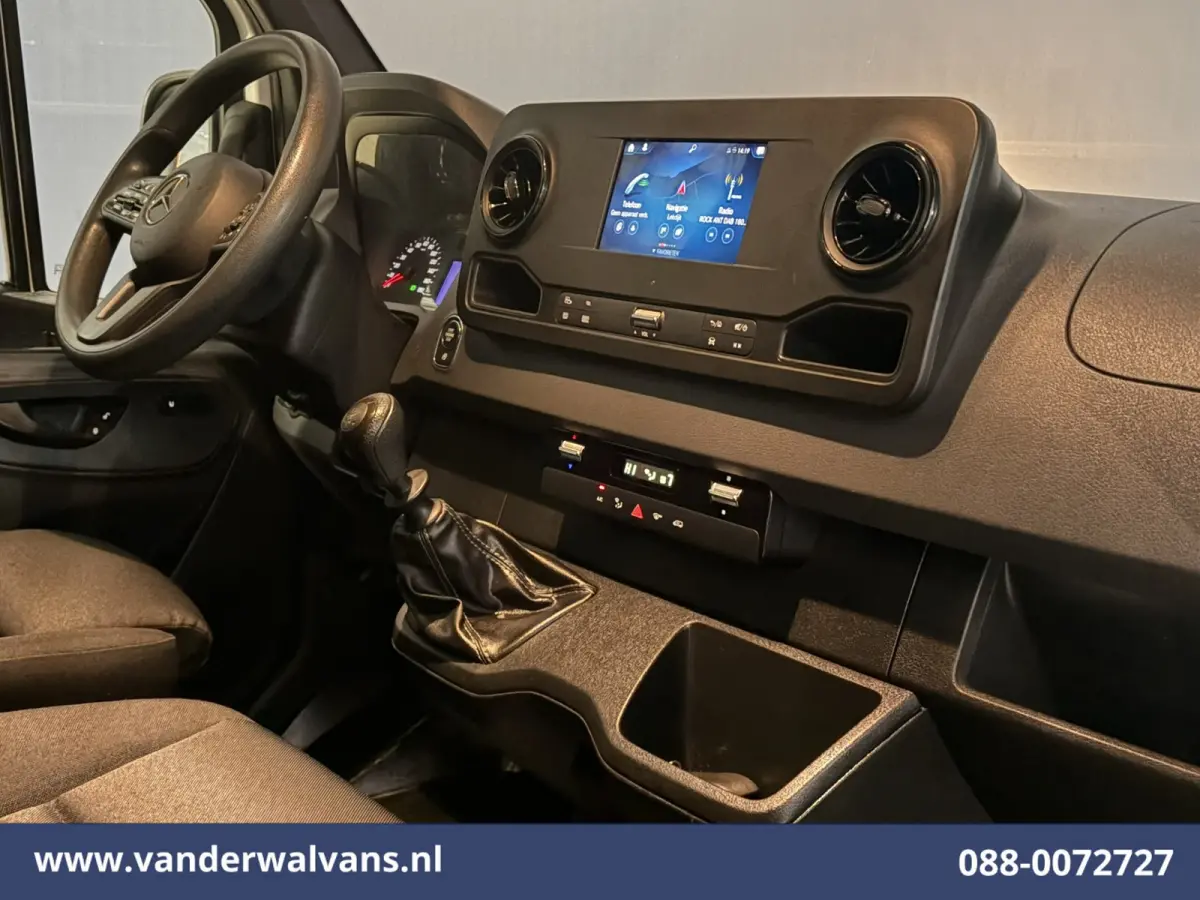 317 CDI 170pk L3H2 Euro6 Airco | 360 Graden Camera | Navigatie | Apple Carplay | Chauffeursstoel Cruisecontrol, Android Auto, Stoelverwarming, 270 Graden Achterdeuren, Parkeersensoren, Bijri