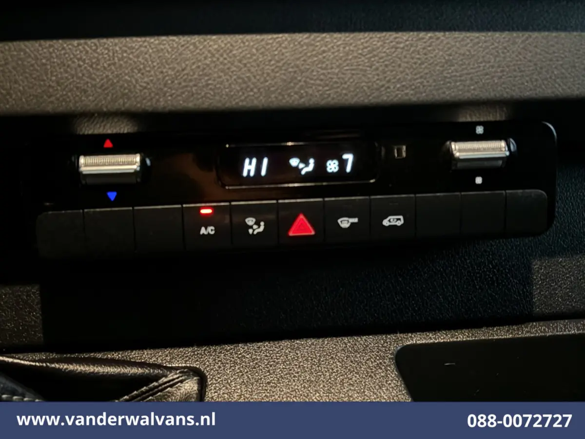 317 CDI 170pk L3H2 Euro6 Airco | 360 Graden Camera | Navigatie | Apple Carplay | Chauffeursstoel Cruisecontrol, Android Auto, Stoelverwarming, 270 Graden Achterdeuren, Parkeersensoren, Bijri