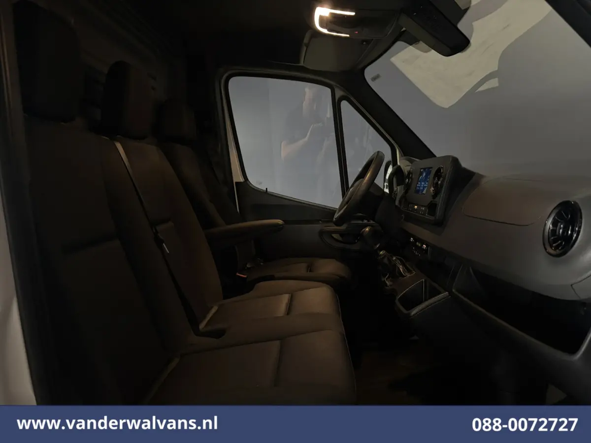 317 CDI 170pk L3H2 Euro6 Airco | 360 Graden Camera | Navigatie | Apple Carplay | Chauffeursstoel Cruisecontrol, Android Auto, Stoelverwarming, 270 Graden Achterdeuren, Parkeersensoren, Bijri