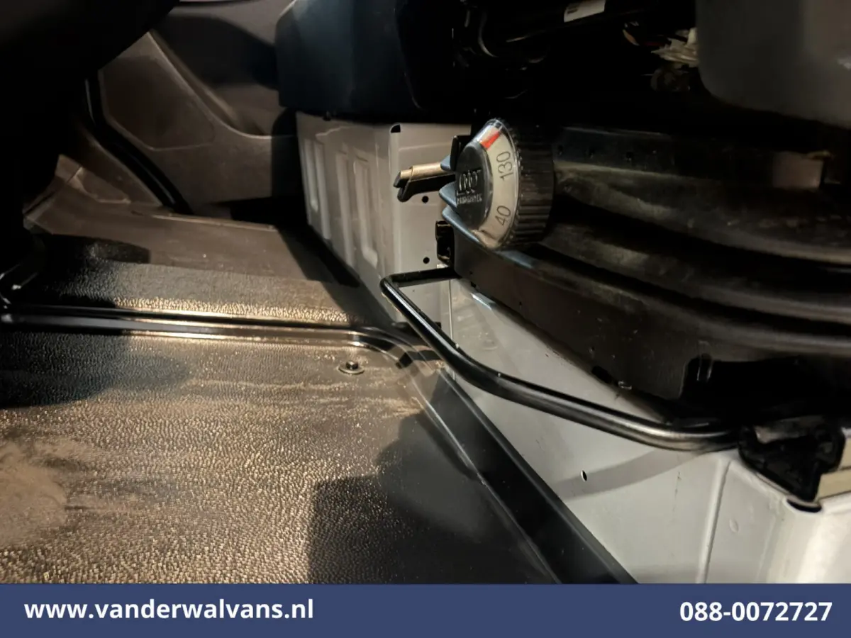 317 CDI 170pk L3H2 Euro6 Airco | 360 Graden Camera | Navigatie | Apple Carplay | Chauffeursstoel Cruisecontrol, Android Auto, Stoelverwarming, 270 Graden Achterdeuren, Parkeersensoren, Bijri