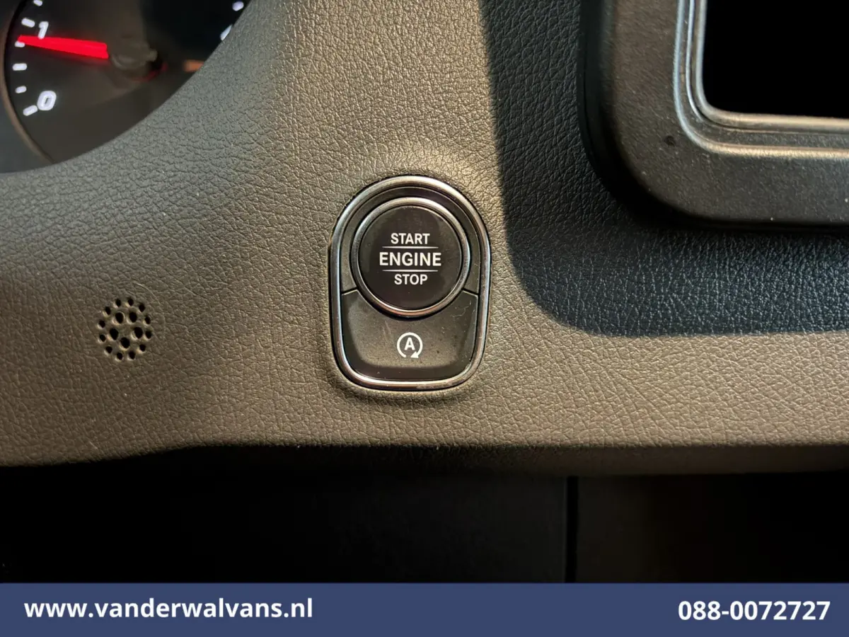 317 CDI 170pk L3H2 Euro6 Airco | 360 Graden Camera | Navigatie | Apple Carplay | Chauffeursstoel Cruisecontrol, Android Auto, Stoelverwarming, 270 Graden Achterdeuren, Parkeersensoren, Bijri