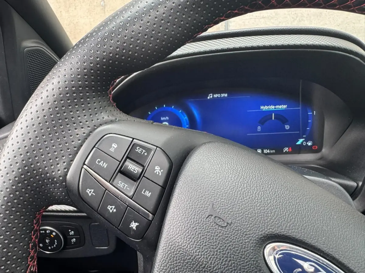 1.0 EcoBoost ST-Line X | Trekhaak | panorama dak | APK 08-2028 | B&O | Adaptieve cruise | Camera |