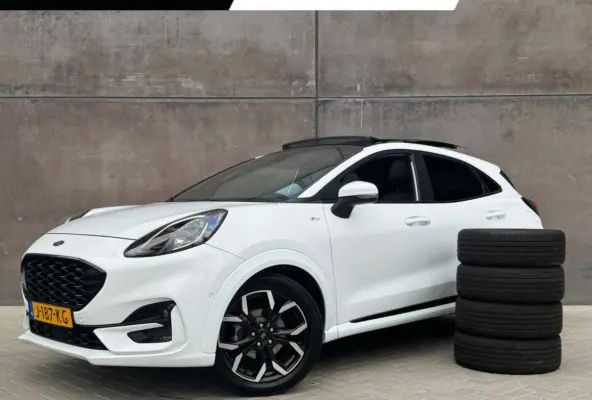 1.0 EcoBoost ST-Line X | Trekhaak | panorama dak | B&O | Adaptieve cruise | Camera |