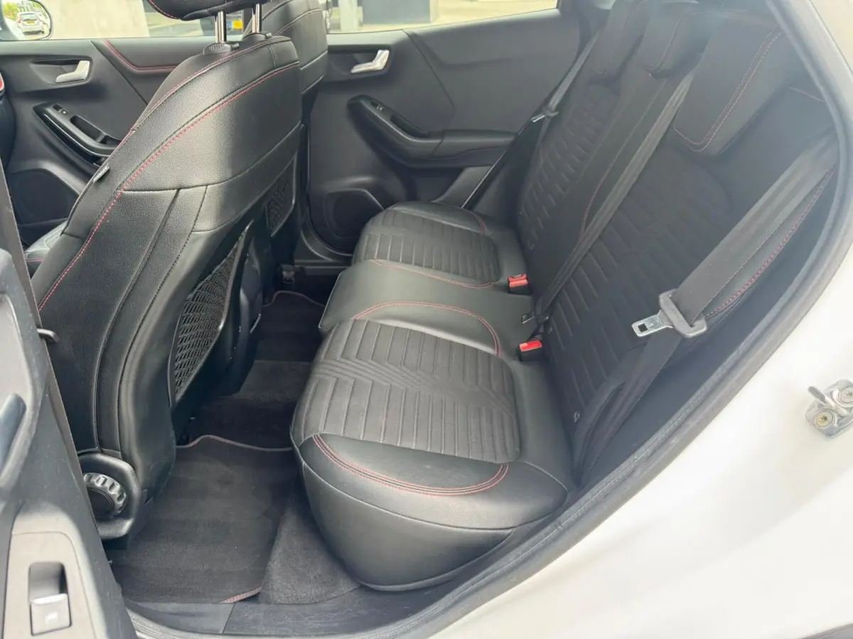 1.0 EcoBoost ST-Line X | Trekhaak | panorama dak | APK 08-2028 | B&O | Adaptieve cruise | Camera |