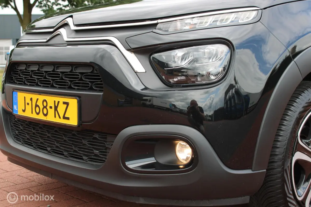 1.2 PureTech Feel, Pdc, Full Led verlichting, Navi, App connect, Cruise, Airco, Wit dak