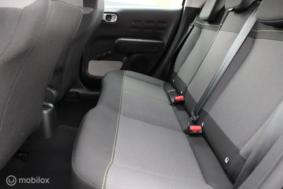1.2 PureTech Feel, Pdc, Full Led verlichting, Navi, App connect, Cruise, Airco, Wit dak