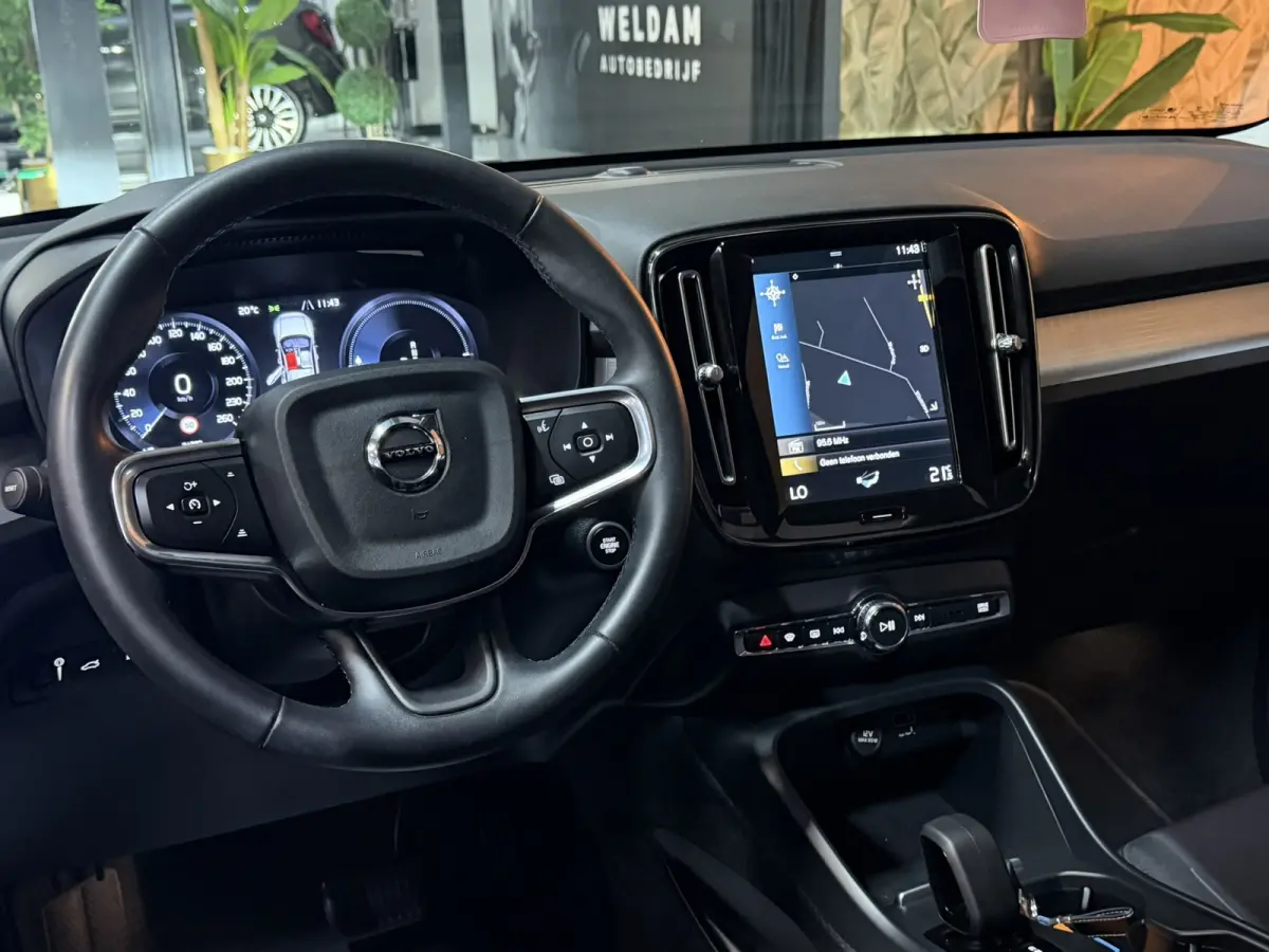 1.5 T5 Inscription Expression SOH 96%|Pano|CarPlay|ACC|Keyless|Elektr.Achterklep|Getint|LED|Rijklaar
