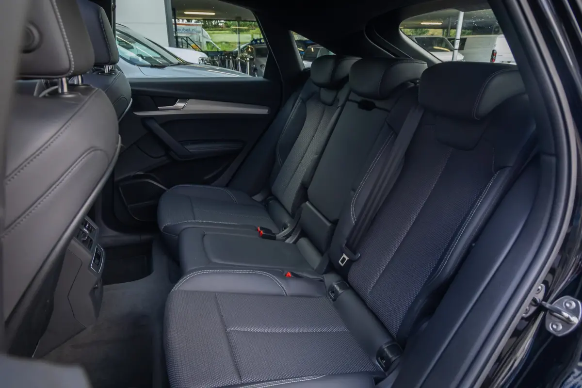 55 TFSI e S edition | Pano-dak | Bang & Olufsen | Cruise control adaptief | Stoelverwarming | Navigatie | Apple Carplay/Android Auto | Elektrisch bedienbare achterklep | Apple Carplay/Androi