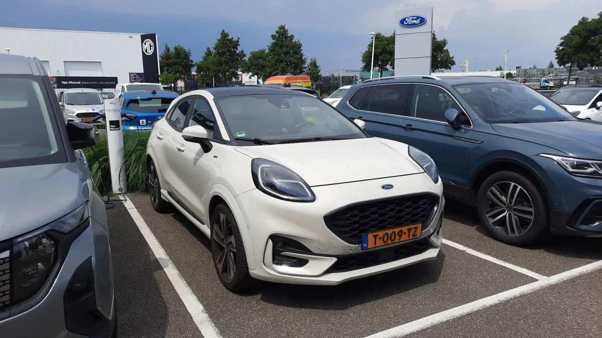 1.0 EcoBoost ST-Line X Winter pack - Pano dak - adapt. cruise control