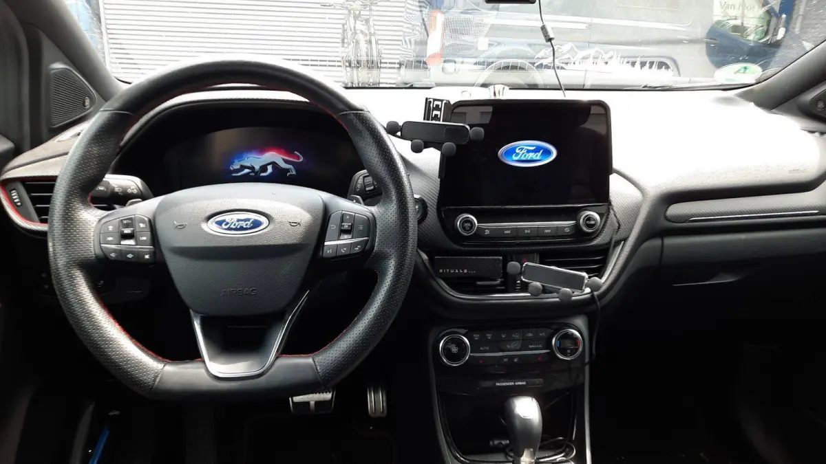 1.0 EcoBoost ST-Line X Winter pack - Pano dak - adapt. cruise control