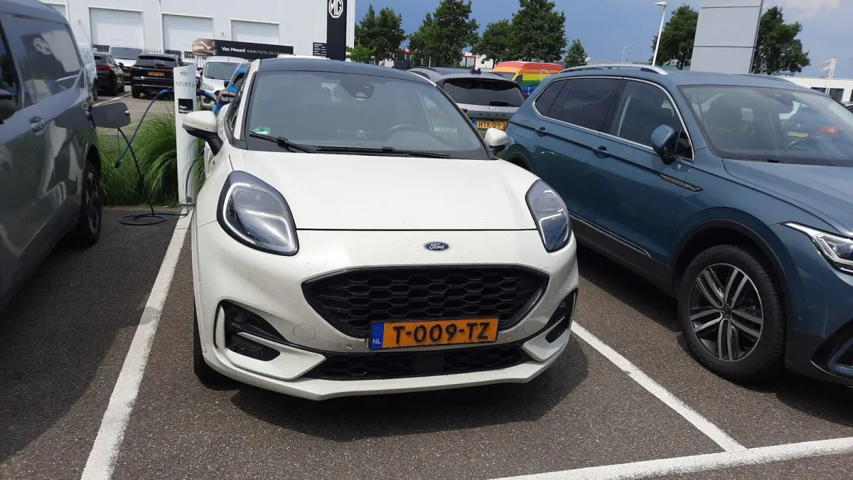 1.0 EcoBoost ST-Line X Winter pack - Pano dak - adapt. cruise control