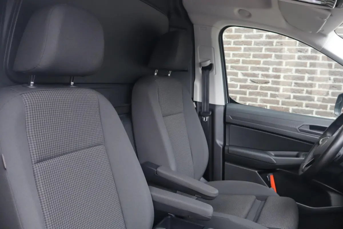 2.0 TDI 122pk DSG Style | App Connect | LED Koplampen | 16" Velgen | Trekhaak
