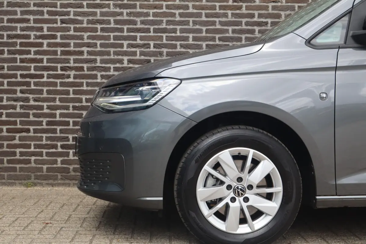2.0 TDI 122pk DSG Style | App Connect | LED Koplampen | 16" Velgen | Trekhaak